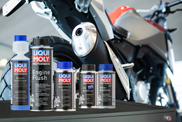 Comply with motorcycle emission values with additives