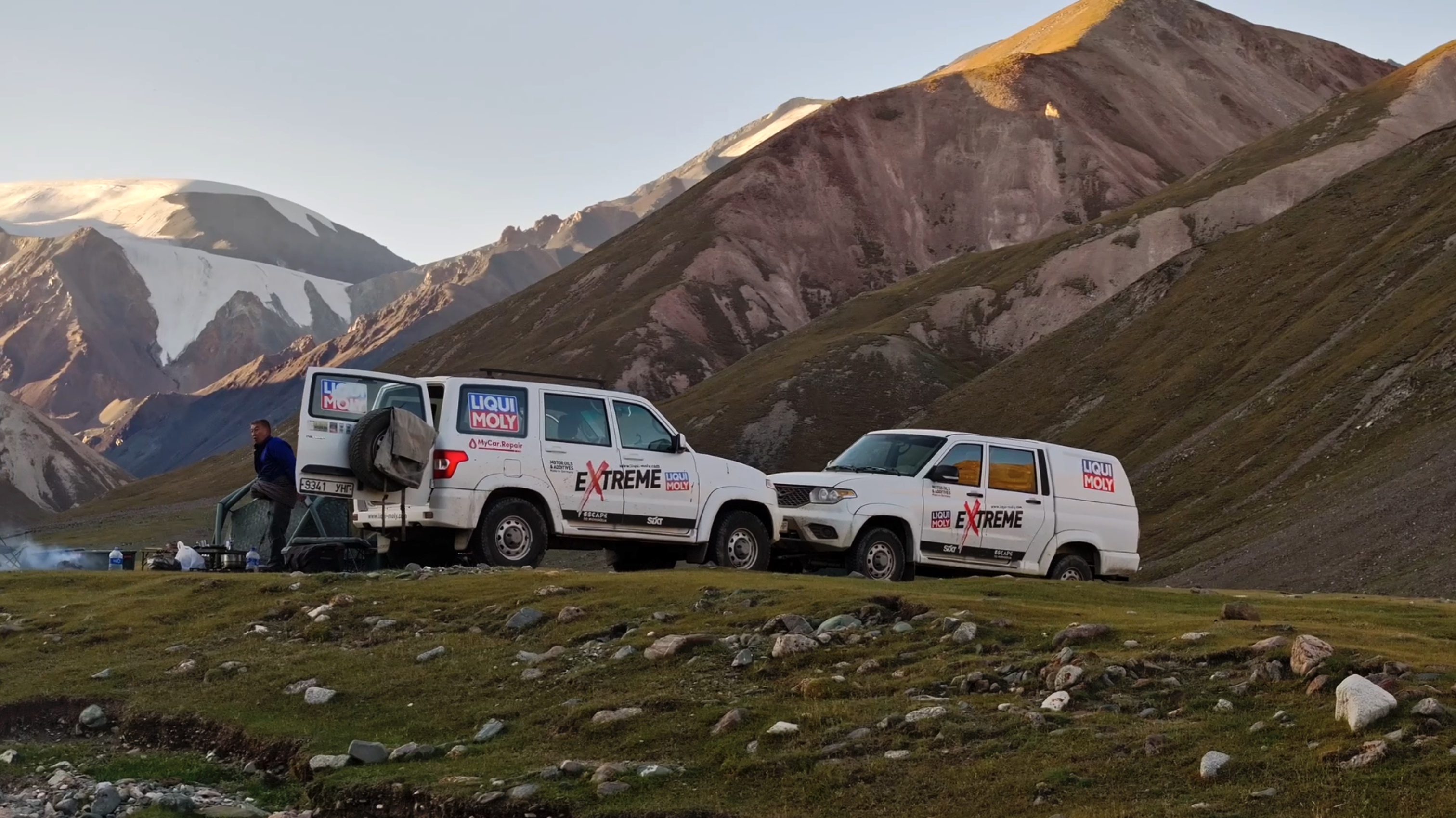 4x4 adventure on ancient trails through Mongolia